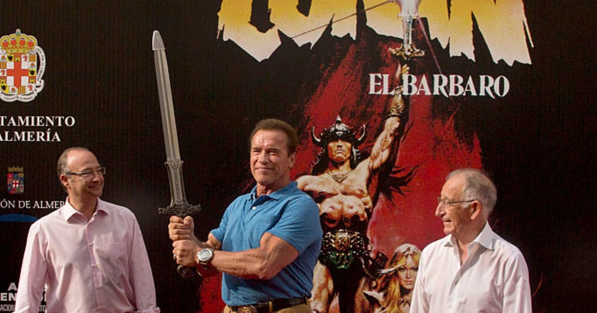 Stranger Things Season 4 Finale Used A Schwarzenegger Movie Prop