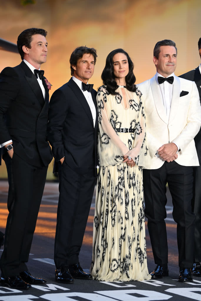 LONDON, ENGLAND - MAY 19: Miles Teller, Tom Cruise, Jennifer Connelly and Jon Hamm attend the Royal Film Performance and UK Premiere of "Top Gun: Maverick" at Leicester Square on May 19, 2022 in London, England. (Photo by Eamonn M. McCormack/Getty Images for Paramount Pictures)
