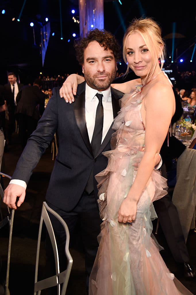 LOS ANGELES, CA - JANUARY 29:  Actors Johnny Galecki (L) and Kaley Cuoco seen during The 23rd Annual Screen Actors Guild Awards at The Shrine Auditorium on January 29, 2017 in Los Angeles, California. 26592_011  (Photo by Kevin Mazur/Getty Images for TNT)