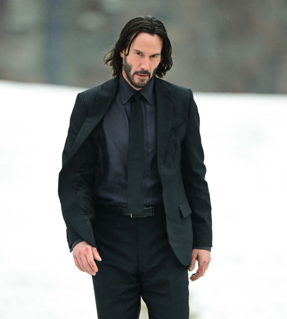 NEW YORK, NEW YORK - FEBRUARY 03:  Keanu Reeves is seen filming on location for 'John Wick 4' on Roosevelt Island on February 03, 2022 in New York City. (Photo by James Devaney/GC Images)