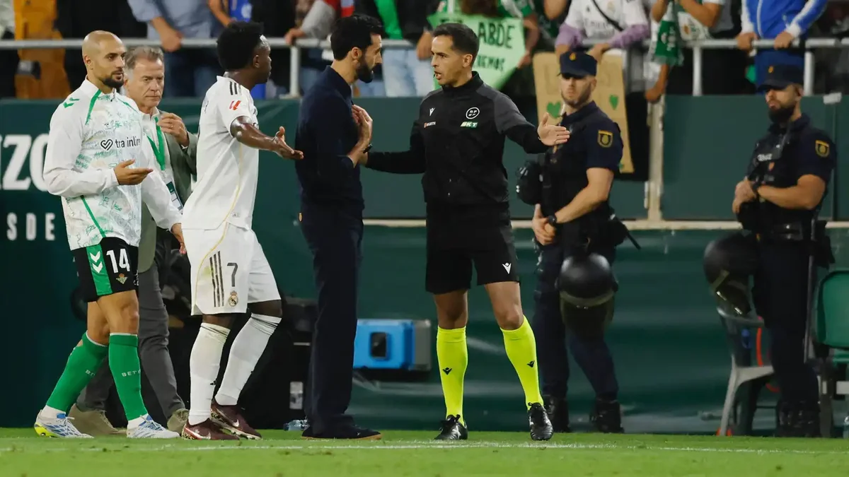 كم نقطة فقدها ريال مدريد بسبب التحكيم؟