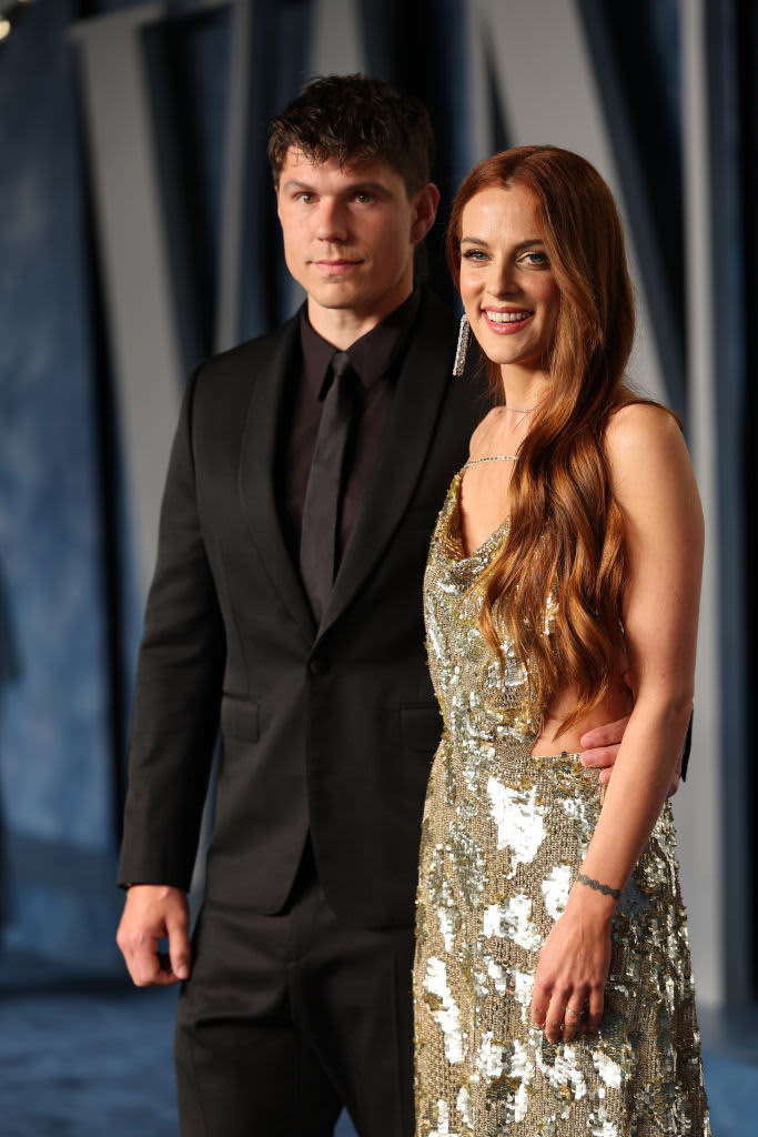 Riley Keough walks the red carpet with her husband Ben Smith-Peterson