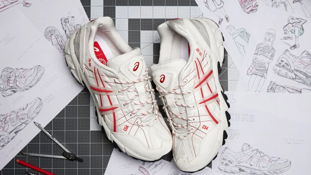 Your old airbags and steering wheels will become new Asics sneakers Your old airbags and steering wheels will become new Asics sneakers