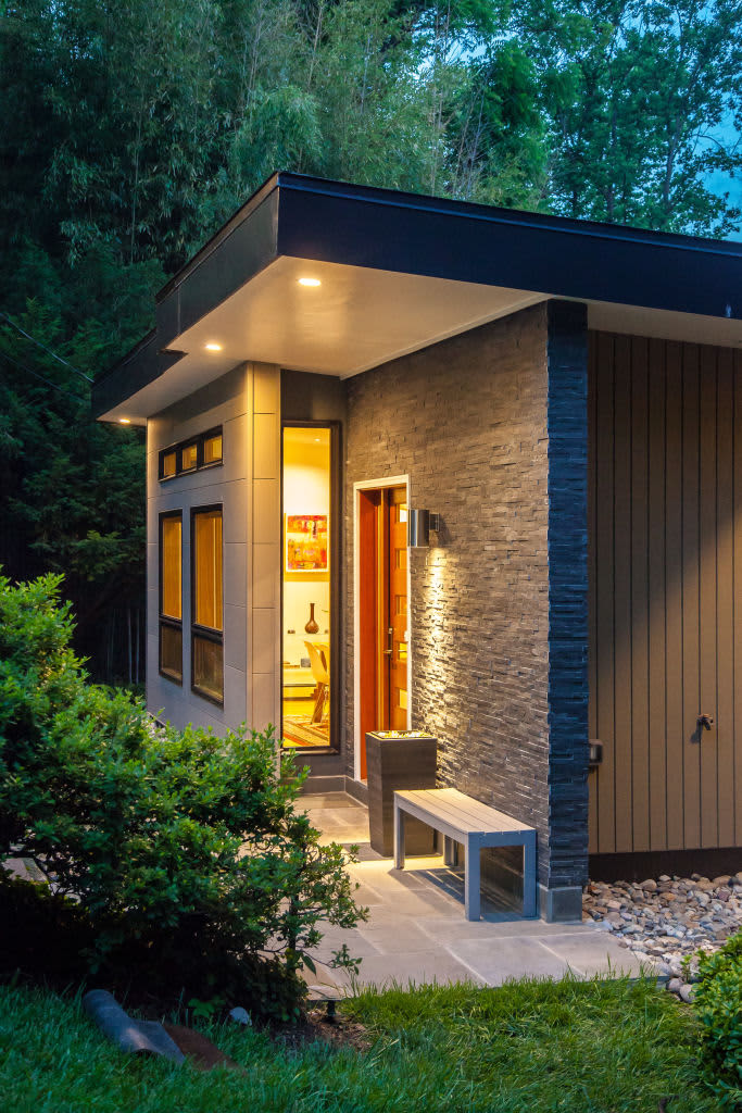 A midcentury modern home in Rockville, Maryland