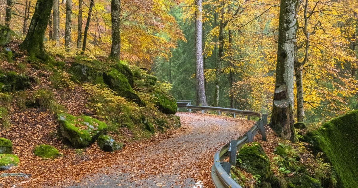 Best Places to Travel in October: Good Vacation Ideas for This Fall