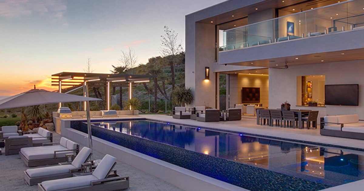 Malibu’s RecordBreaking Mansions for Sale