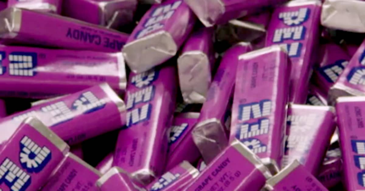 This Is How Pez Is Made It Starts With 50k Pounds Of Sugar this-is-how-pez-is-made-it-starts-with-50k-pounds-of-sugar