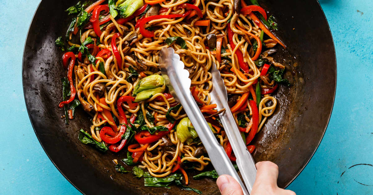 Stir-Fried Udon Noodles