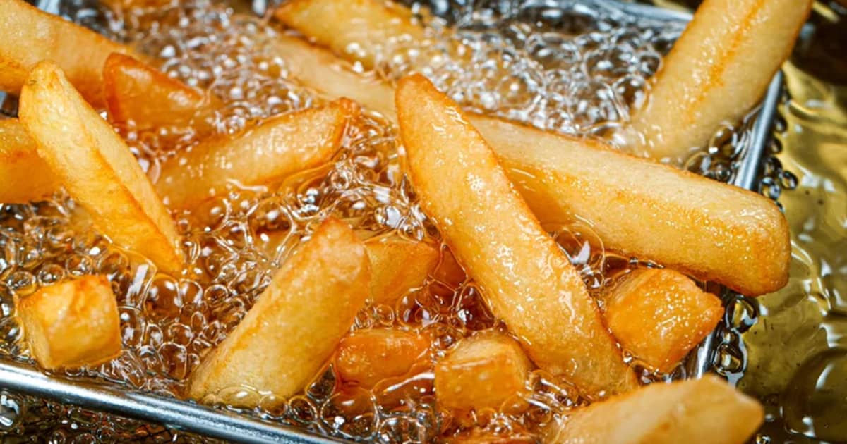 Why You Should Never Use Salt In Hot Cooking Oil