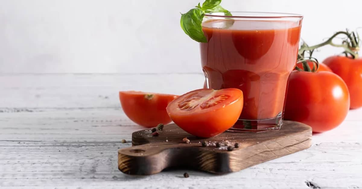 Why Does Tomato Juice Taste Better On An Airplane?