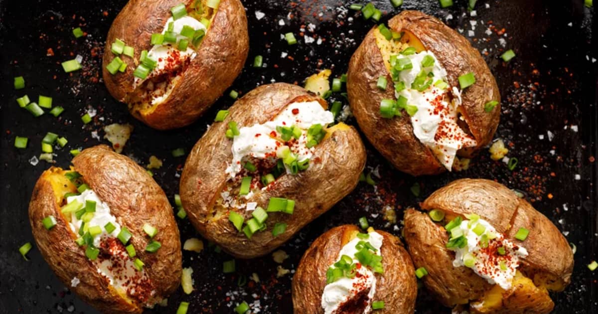 Mistakes Everyone Makes When Making Baked Potatoes