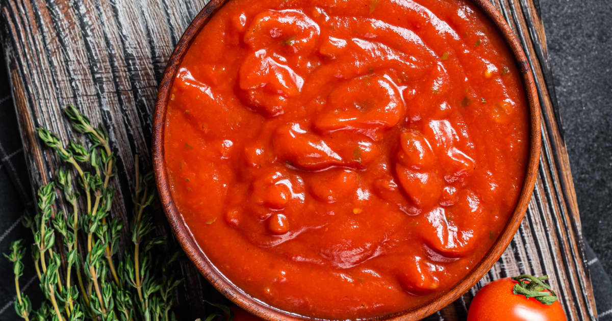 The Big Difference Between Pasta And Pizza Sauce