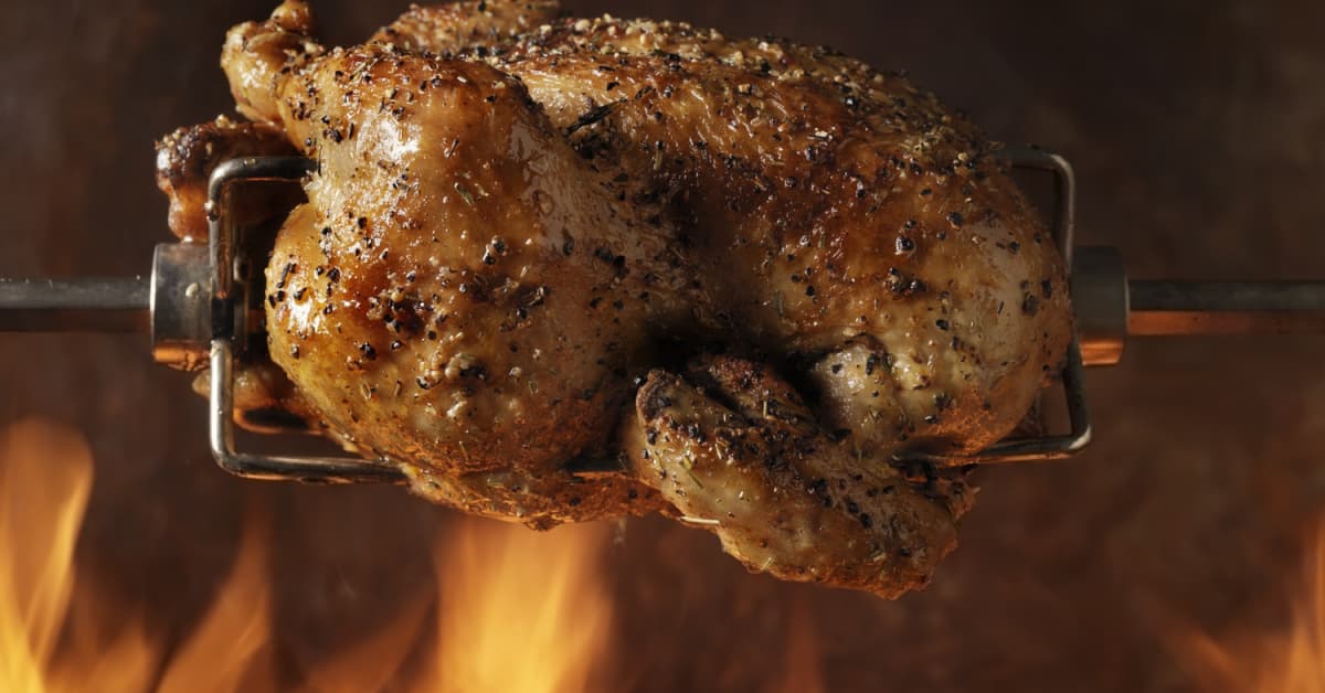 Why You Should Always Buy Rotisserie Chicken Last At The Grocery Store why-you-should-always-buy-rotisserie-chicken-last-at-the-grocery-store