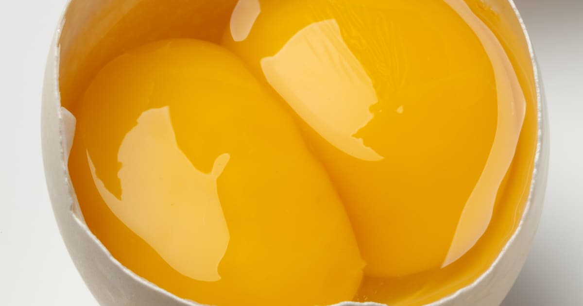 The Trick To Making An Egg Yolk Omelet