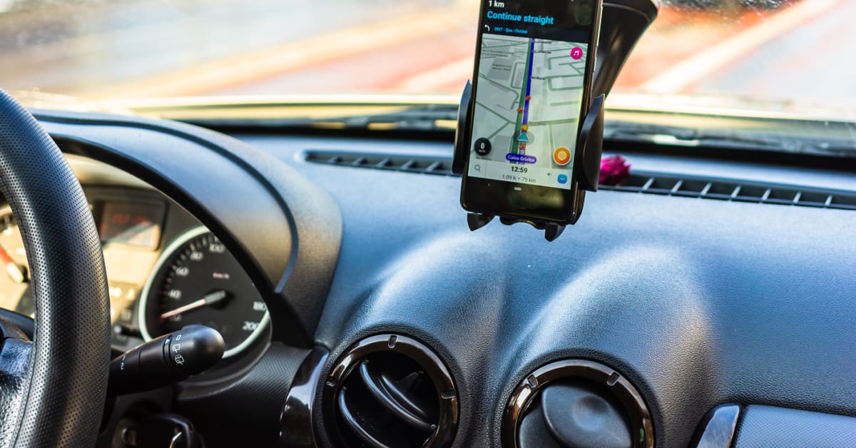 Is An Apple CarPlay Wireless Adapter Worth It?