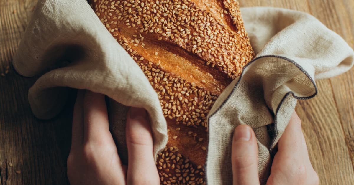 Why you need lint free towels for baking