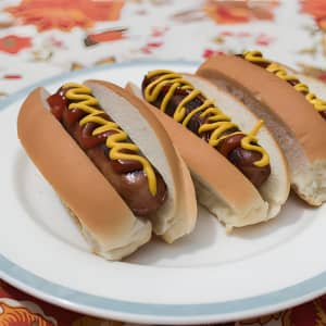 What Makes New England-Style Hot Dog Buns Different?