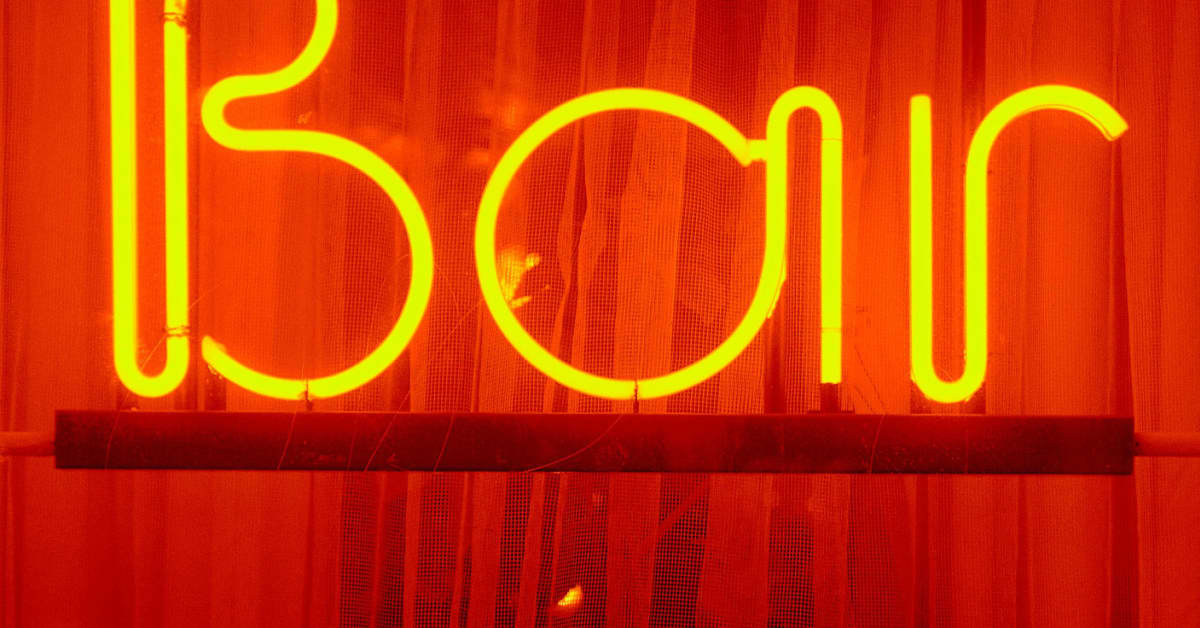Why The Dive Bar Is So Difficult To Define why-the-dive-bar-is-so-difficult-to-define