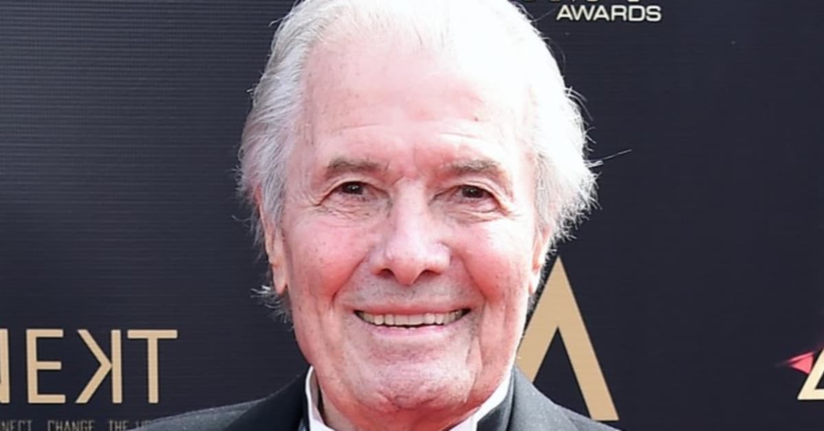 How Jacques Pépin Makes Savory Pancakes Using Stale Bread